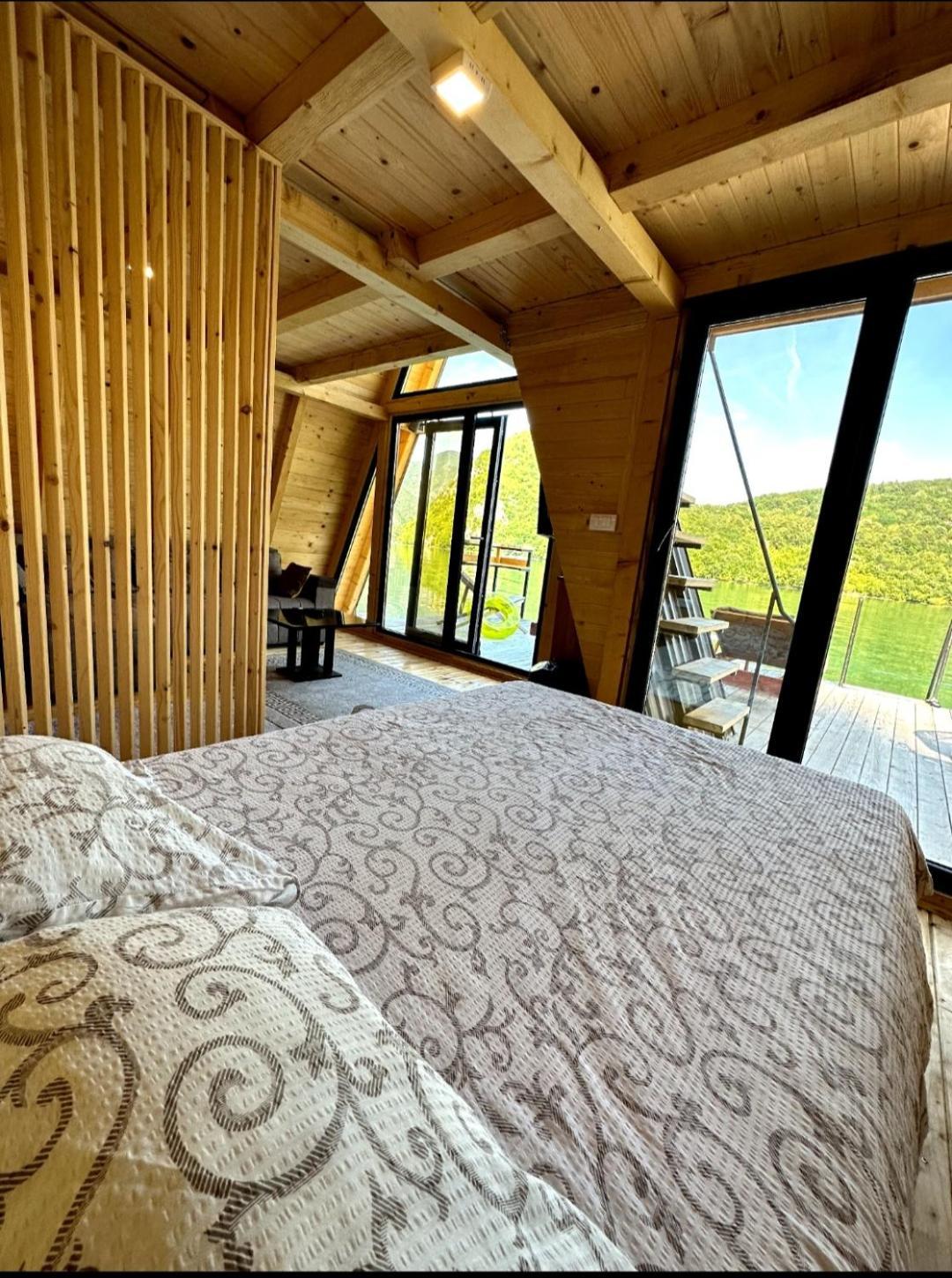 Splav Horizont Villa Gaocici ภายนอก รูปภาพ